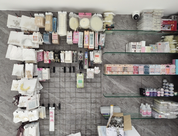 Salon Showroom